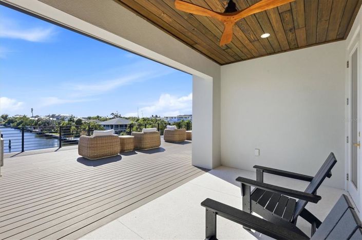 Image No.51-5 Bed Property for sale