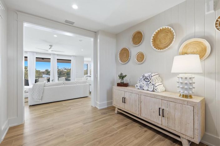 Image No.7-5 Bed Property for sale