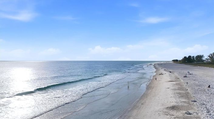 Image No.11-3 Bed Property for sale