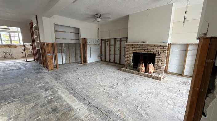 Image No.18-3 Bed Property for sale