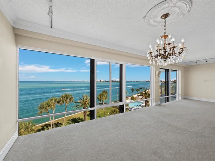 Image No.11-4 Bed Property for sale