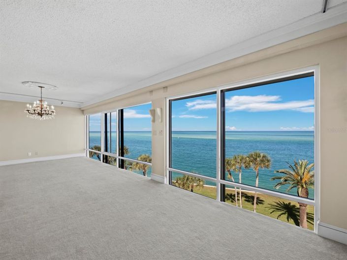 Image No.12-4 Bed Property for sale