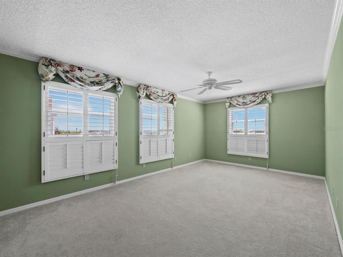 Image No.41-4 Bed Property for sale