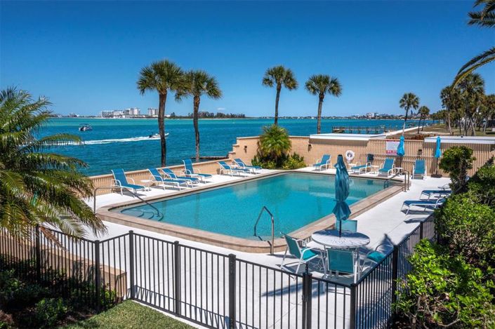 Image No.52-4 Bed Property for sale