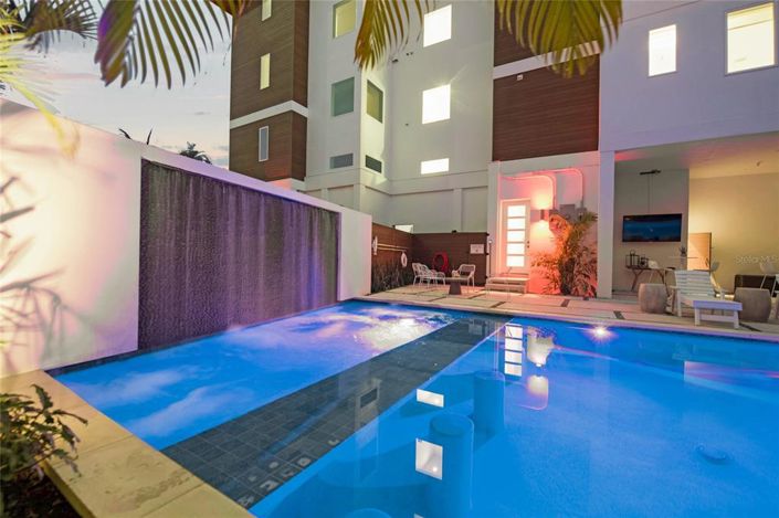 Image No.4-Propriété de 5 chambres à vendre à Sarasota