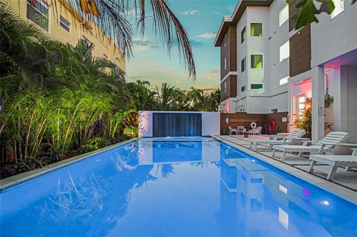 Image No.6-Propriété de 5 chambres à vendre à Sarasota