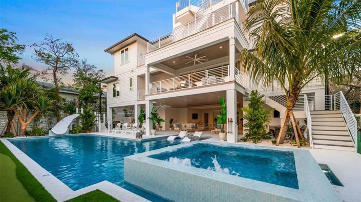 Image No.3-Propriété de 7 chambres à vendre à Sarasota