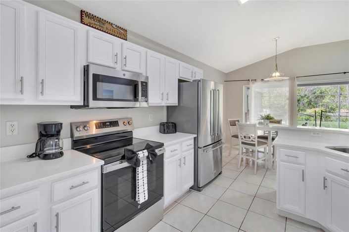 Image No.15-5 Bed Property for sale