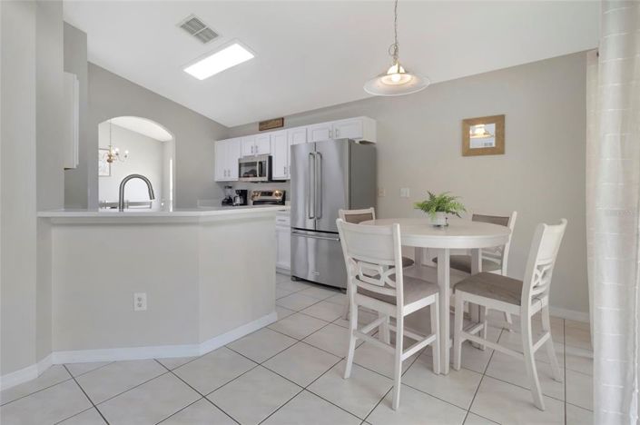 Image No.16-5 Bed Property for sale