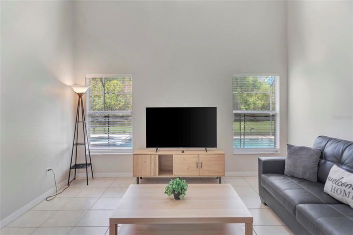 Image No.19-5 Bed Property for sale