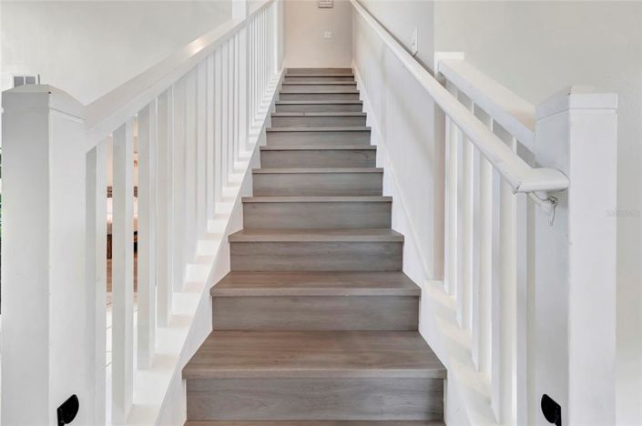 Image No.30-5 Bed Property for sale