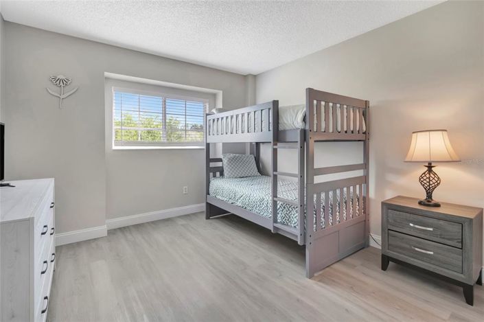 Image No.38-5 Bed Property for sale