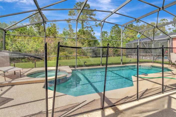 Image No.40-5 Bed Property for sale