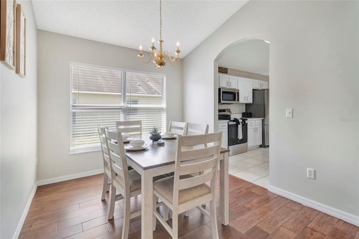 Image No.7-5 Bed Property for sale