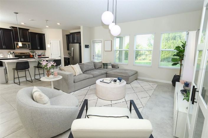 Image No.8-3 Bed Property for sale