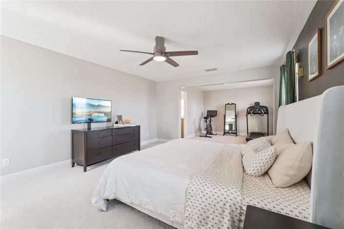 Image No.28-5 Bed Property for sale