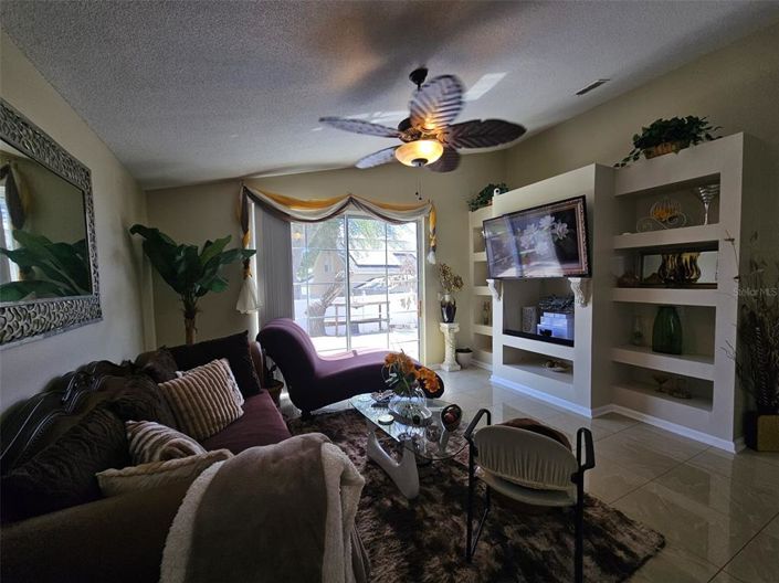 Image No.11-4 Bed Property for sale