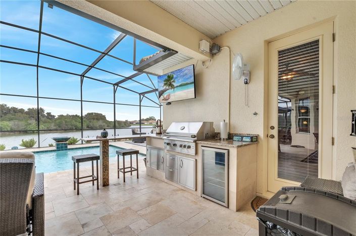 Image No.6-4 Bed Property for sale