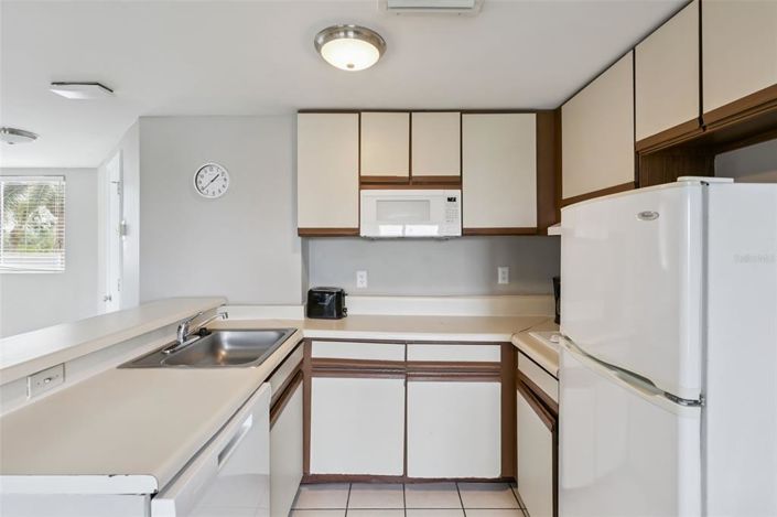 Image No.8-2 Bed Property for sale