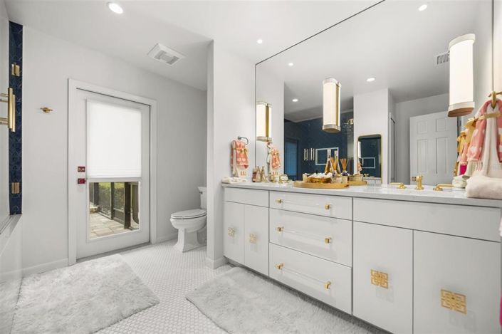 Image No.28-5 Bed Property for sale