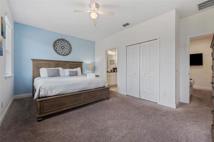 Image No.19-4 Bed Townhouse for sale