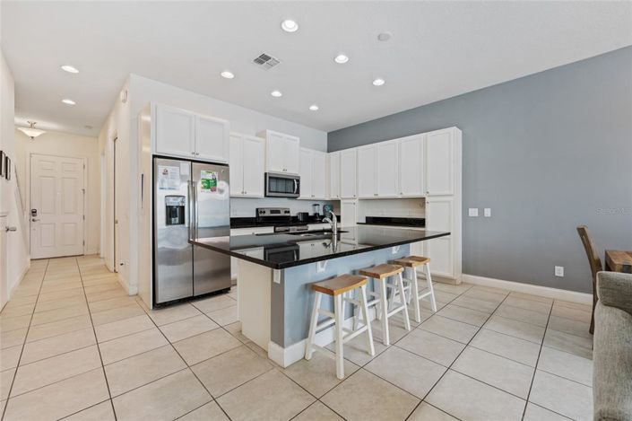 Image No.3-4 Bed Townhouse for sale