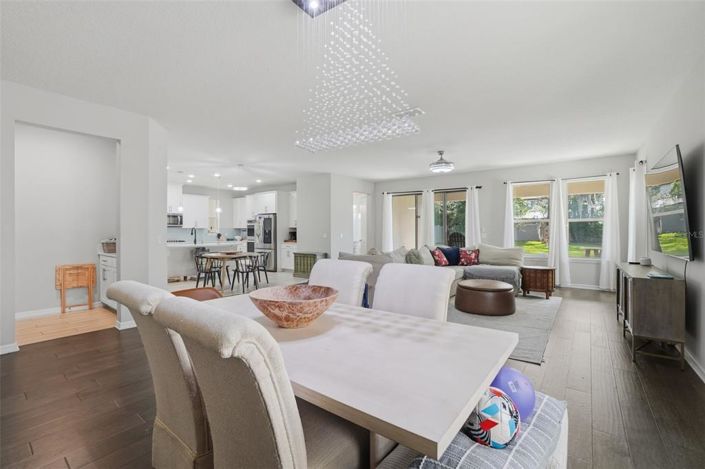 Image No.10-5 Bed Property for sale