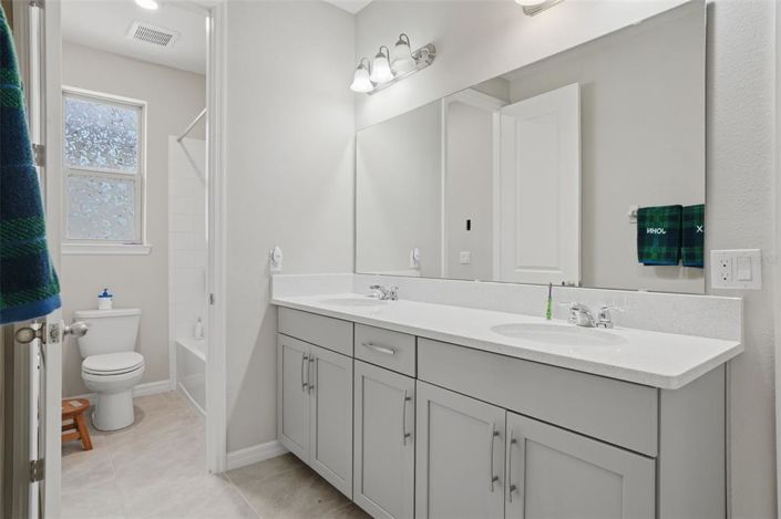 Image No.31-5 Bed Property for sale