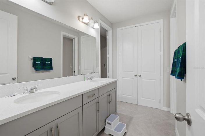 Image No.32-5 Bed Property for sale