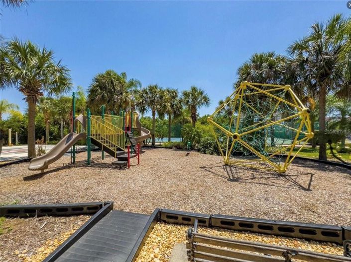 Image No.17-3 Bed Property for sale