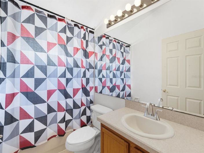 Image No.25-5 Bed Property for sale