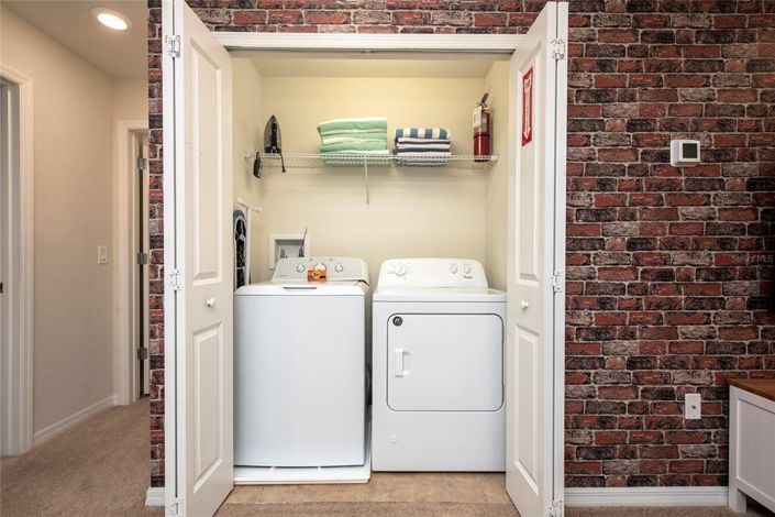 Image No.20-5 Bed Townhouse for sale