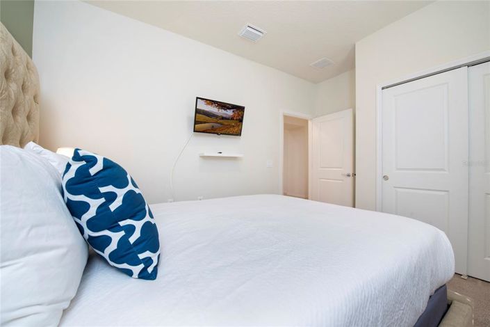 Image No.4-5 Bed Townhouse for sale