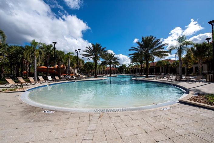 Image No.47-5 Bed Townhouse for sale