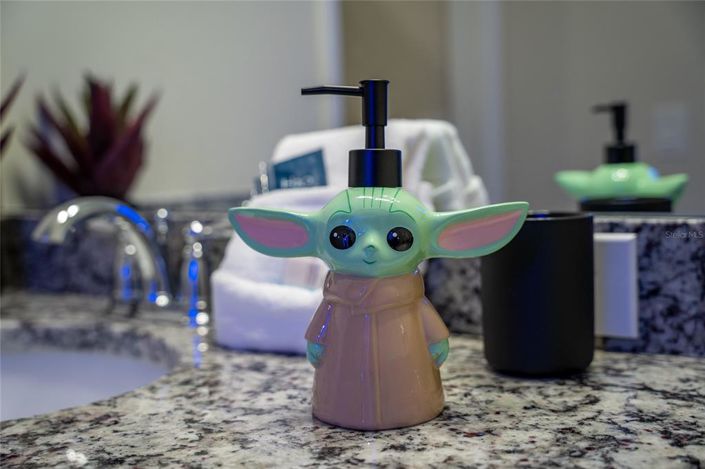 Image No.30-5 Bed Townhouse for sale