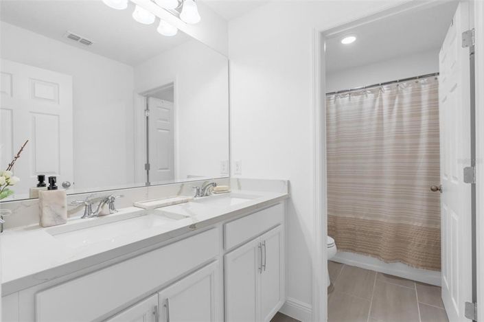 Image No.24-4 Bed Property for sale