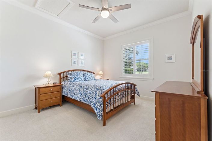 Image No.26-6 Bed Property for sale