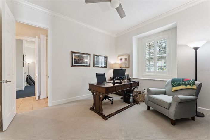 Image No.27-6 Bed Property for sale