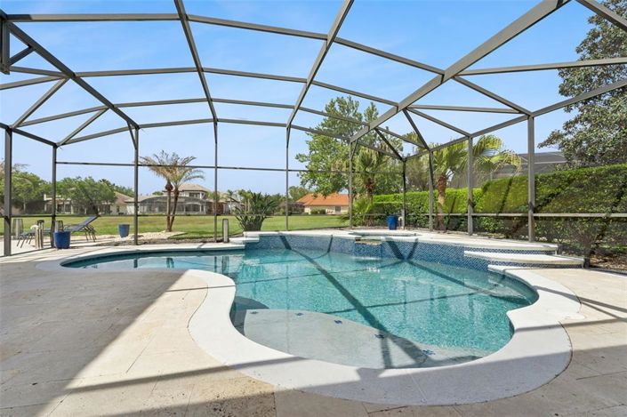 Image No.50-6 Bed Property for sale