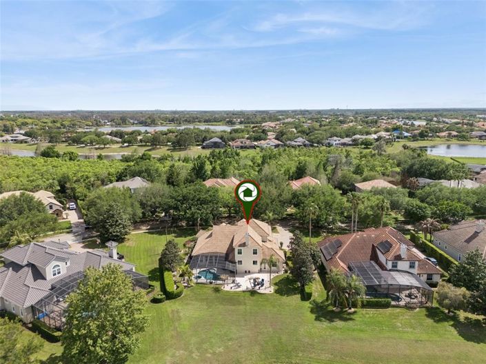 Image No.56-6 Bed Property for sale