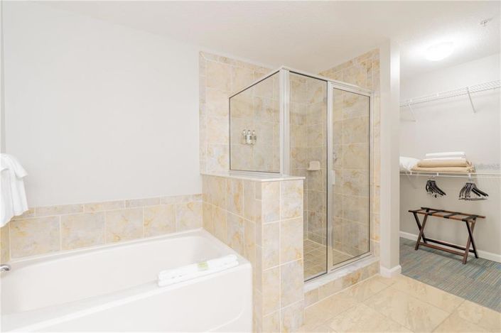 Image No.30-2 Bed Property for sale