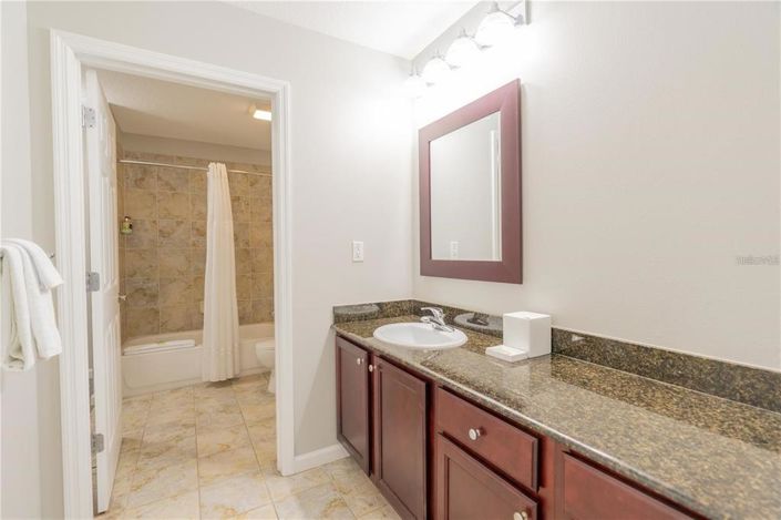 Image No.36-2 Bed Property for sale