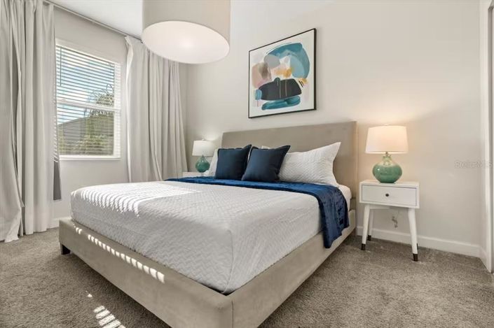 Image No.11-9 Bed Property for sale