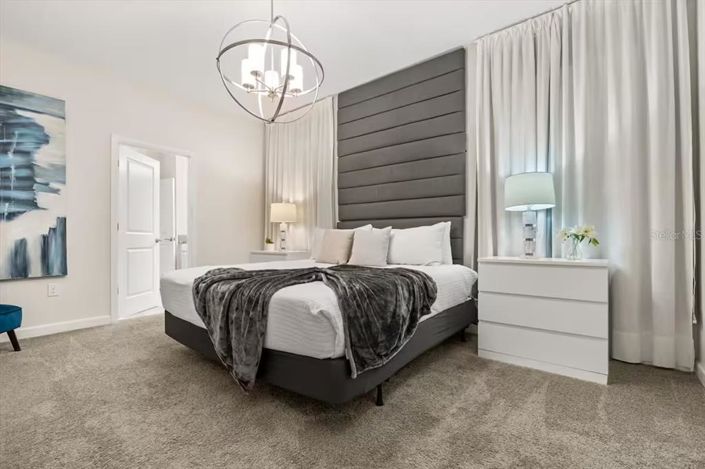 Image No.16-9 Bed Property for sale