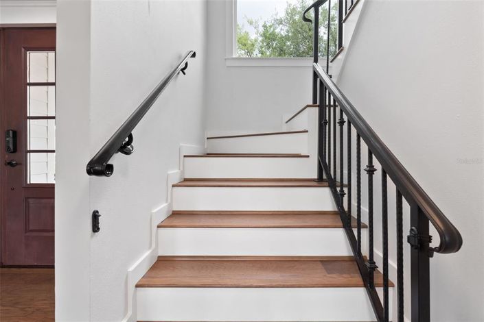 Image No.33-4 Bed Property for sale