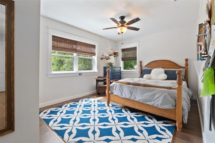 Image No.43-4 Bed Property for sale