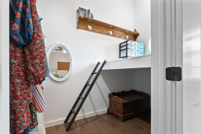 Image No.47-4 Bed Property for sale