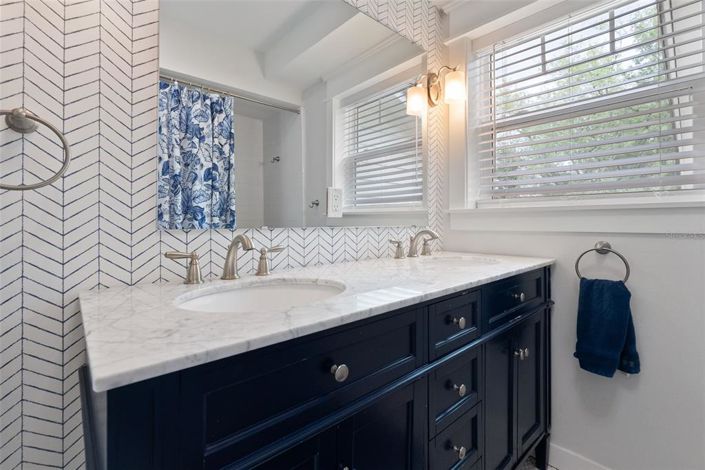 Image No.50-4 Bed Property for sale