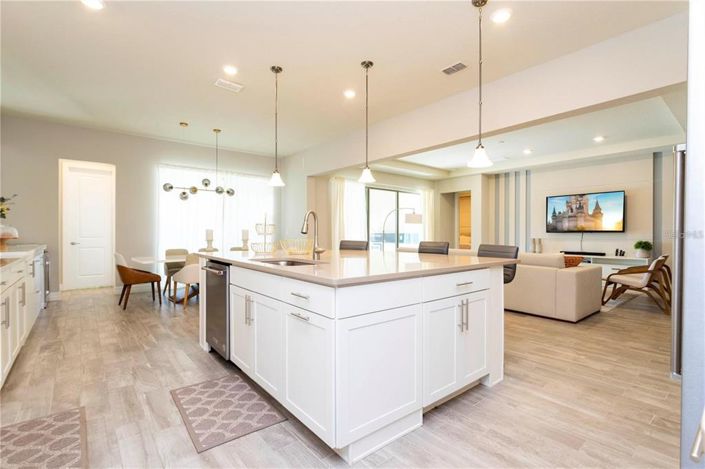 Image No.29-6 Bed Property for sale