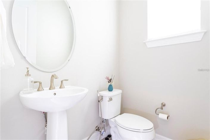 Image No.39-6 Bed Property for sale